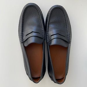 Tod’s loafers